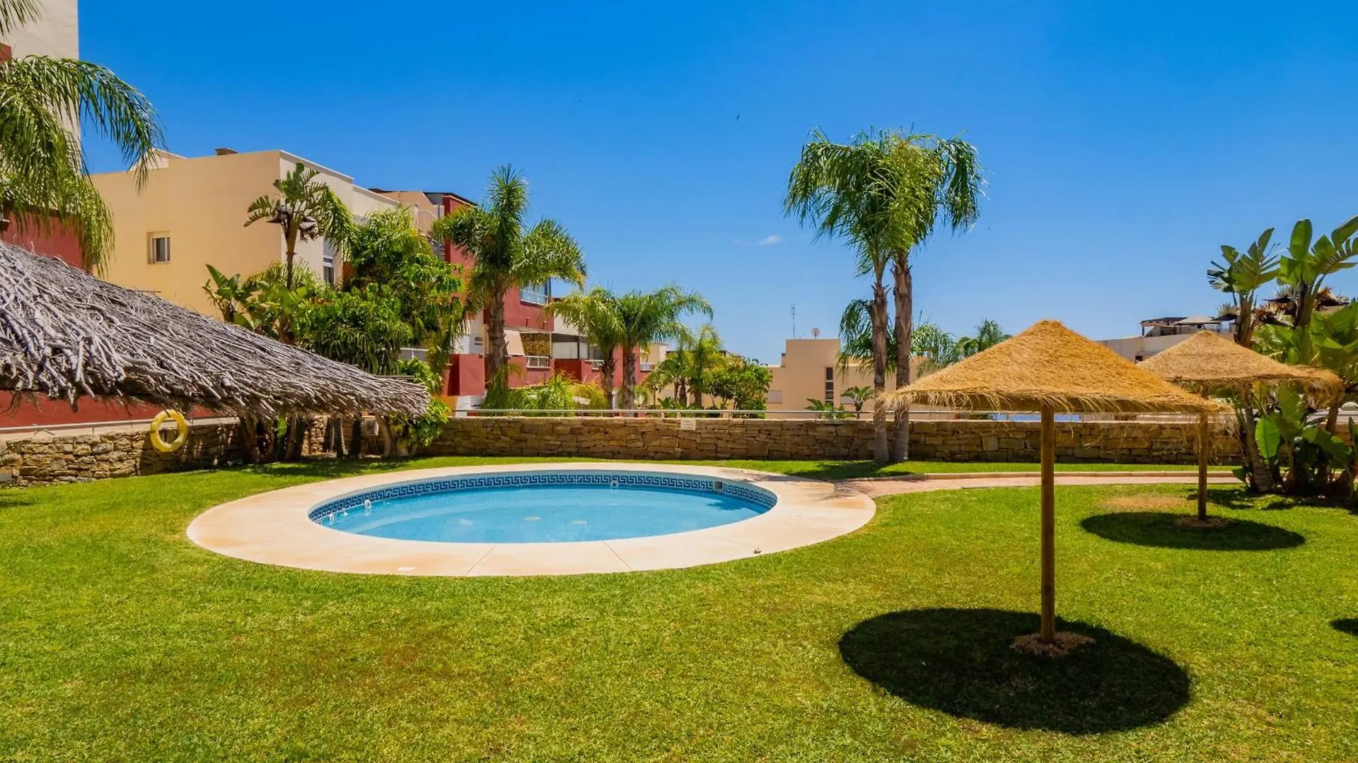 Apartamento Cubo'S Benalvistas Urban Love & 2 Free Parking Benalmádena