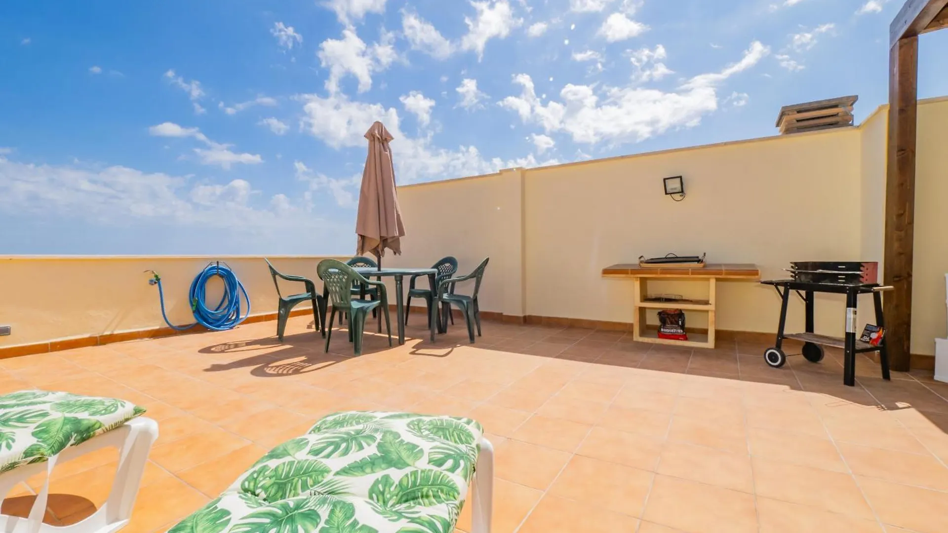 شقة Cubo'S Benalvistas Urban Love & 2 Free Parking بينالماذينا
