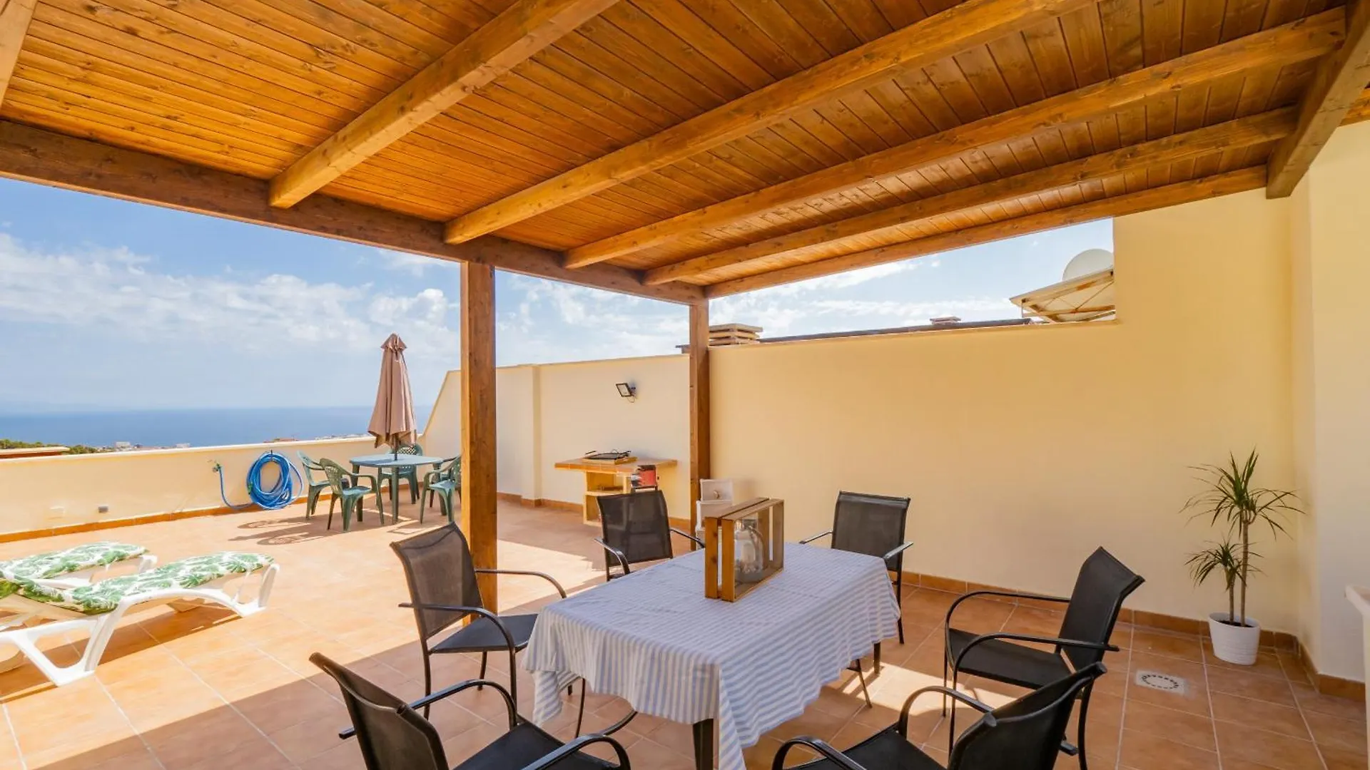 Cubo'S Benalvistas Urban Love & 2 Free Parking Apartment Benalmadena